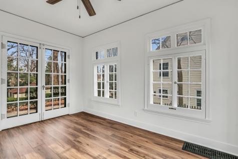 526 West Jackson Street Woodstock IL 60098