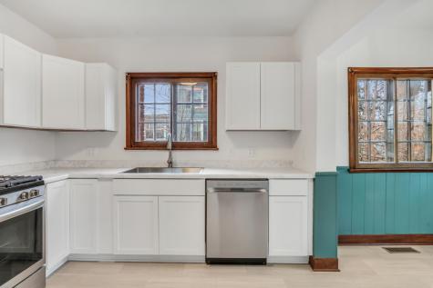 526 West Jackson Street Woodstock IL 60098