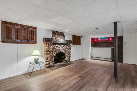 526 West Jackson Street Woodstock IL 60098