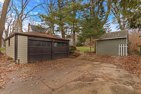 526 West Jackson Street Woodstock IL 60098