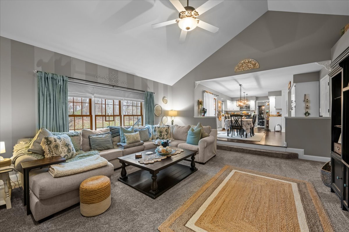 675 Blackberry Ridge Drive Aurora IL 60506