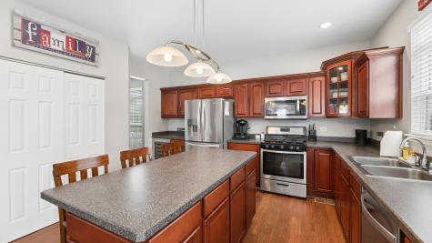 10667 Santa Fe Trail Huntley IL 60142
