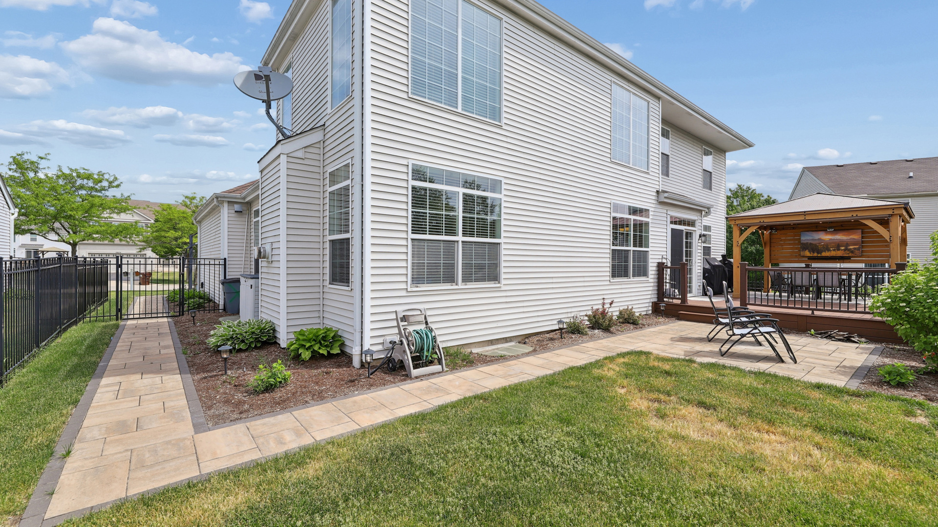 10667 Santa Fe Trail Huntley IL 60142