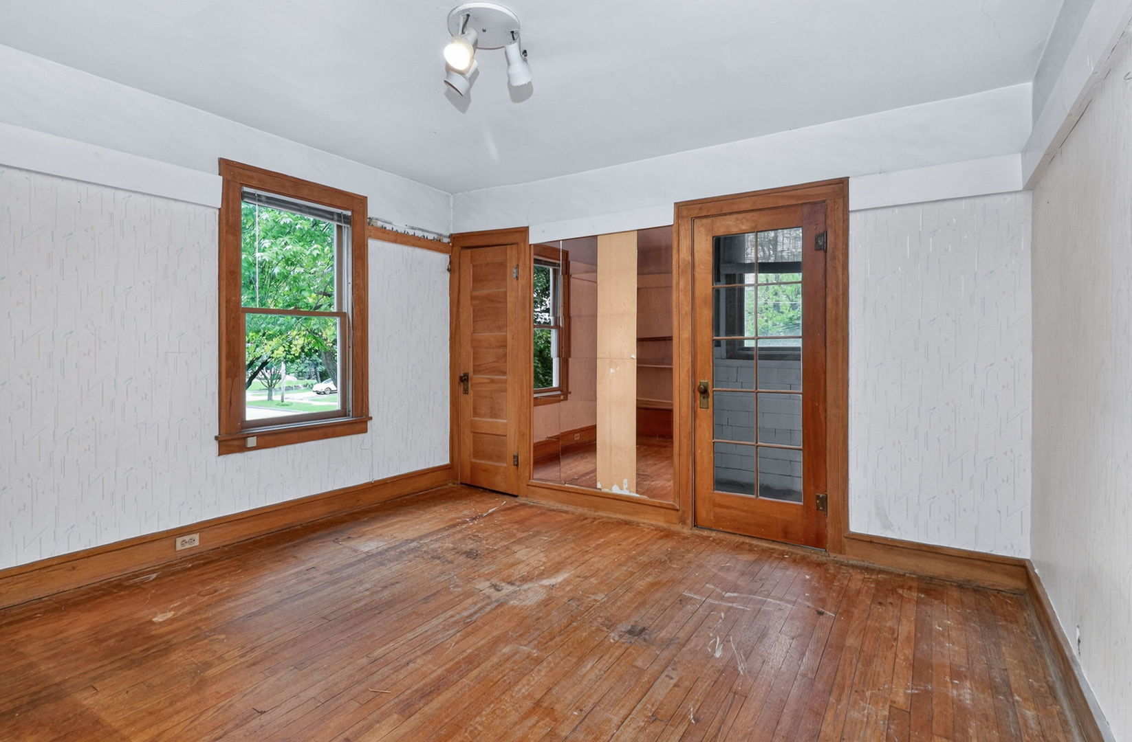 330 North Main Street Glen Ellyn IL 60137