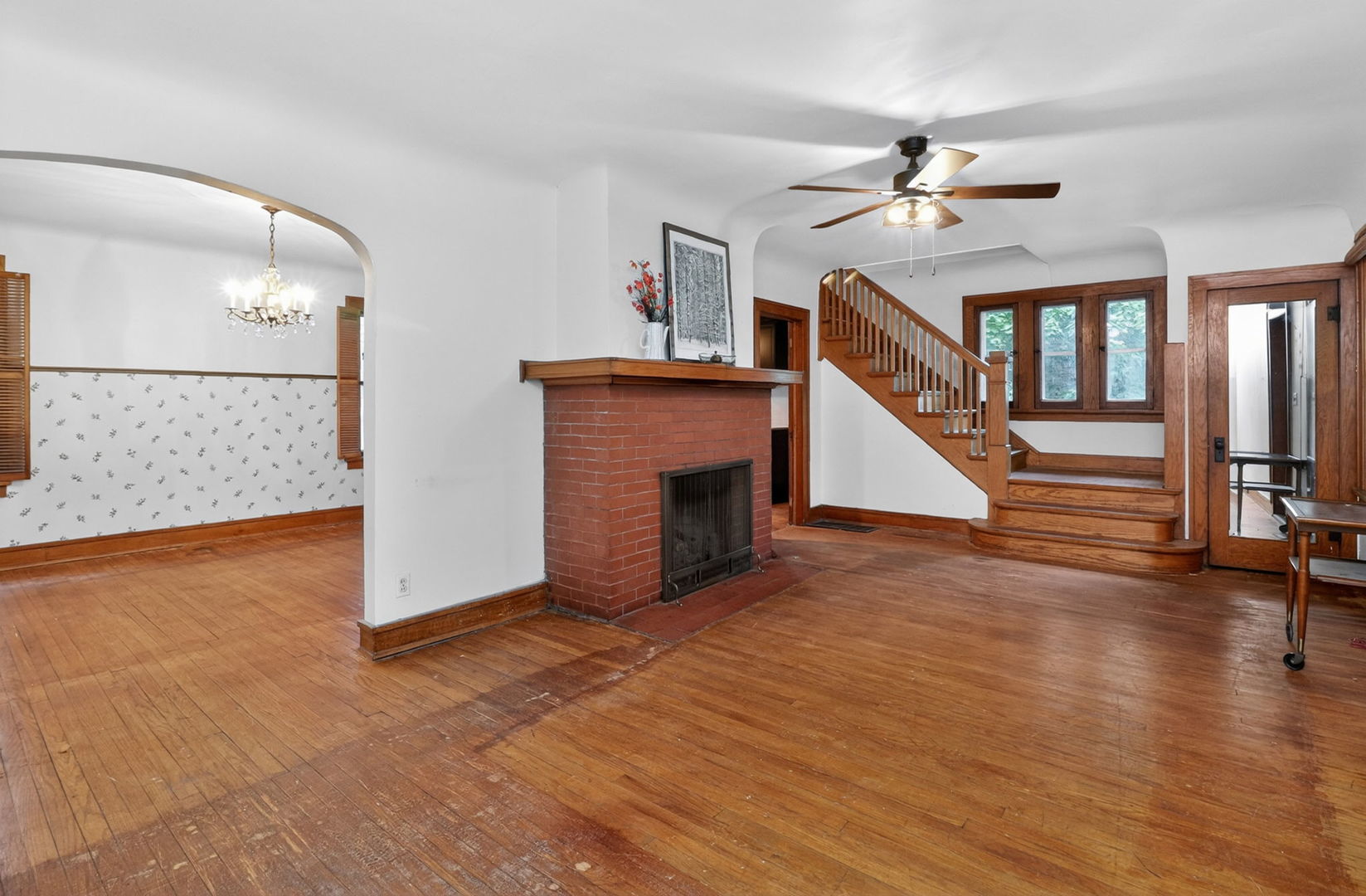330 North Main Street Glen Ellyn IL 60137