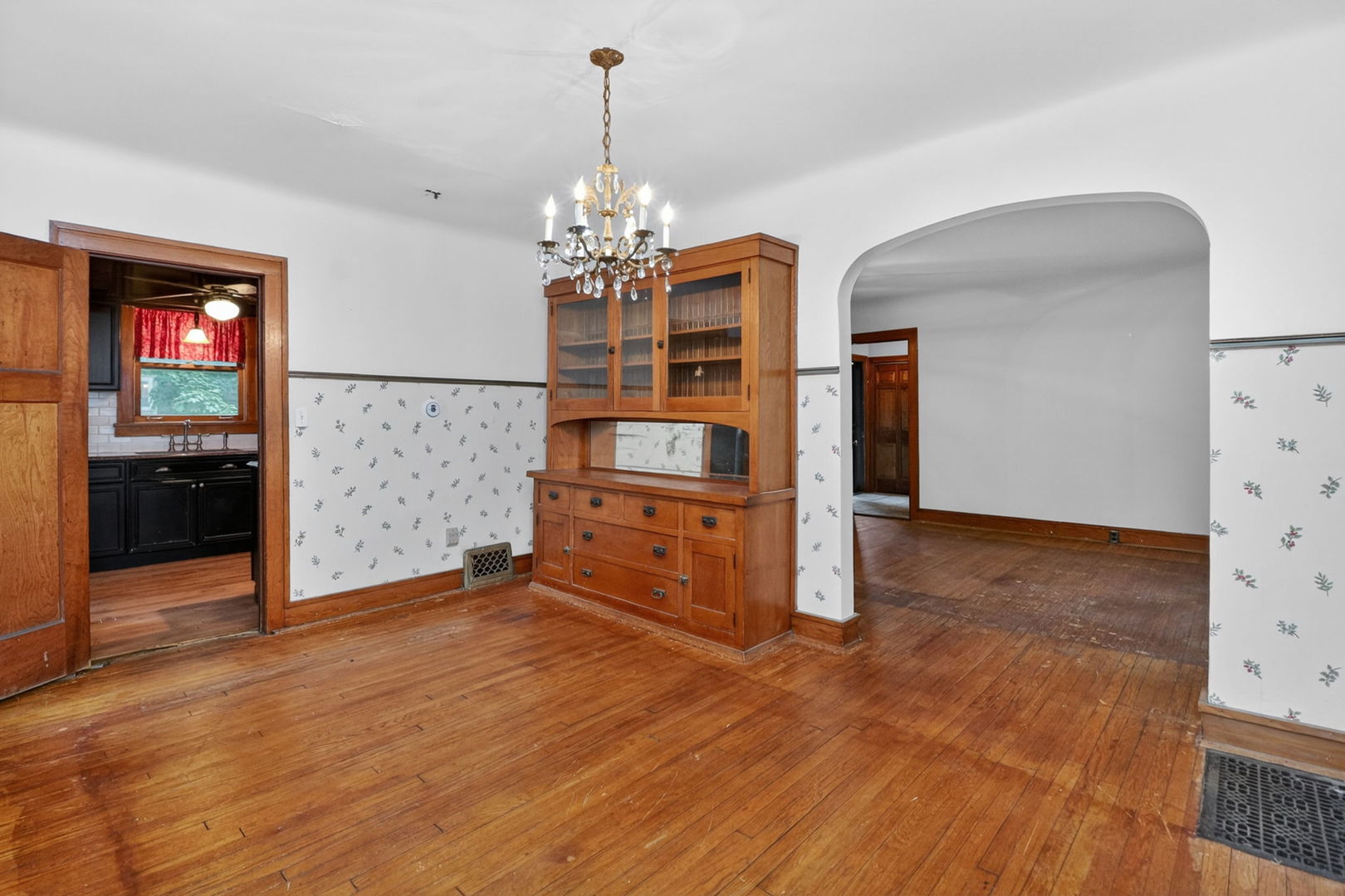 330 North Main Street Glen Ellyn IL 60137