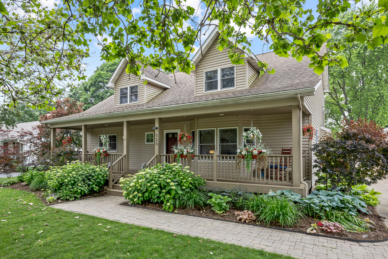 525 Palmer Avenue Aurora IL 60506