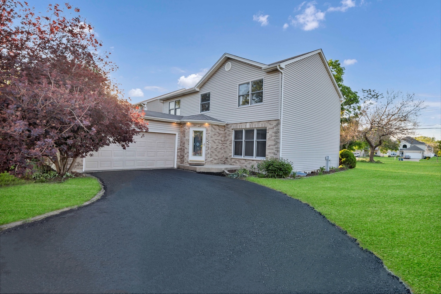 537 West Comstock Avenue Elmhurst IL 60126
