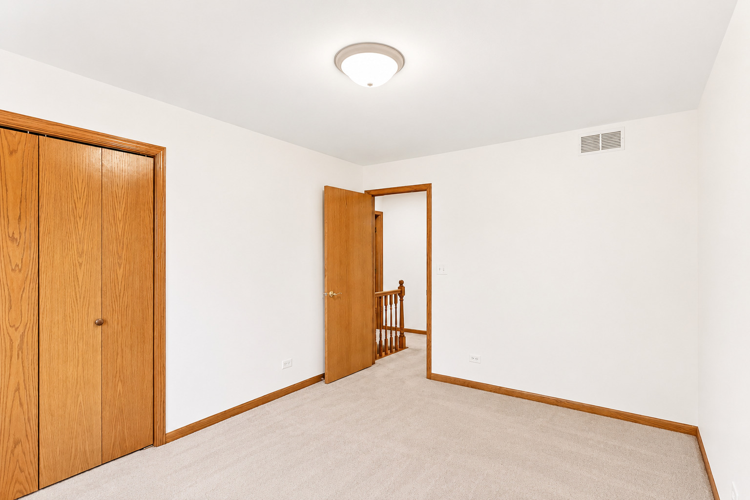 537 West Comstock Avenue Elmhurst IL 60126