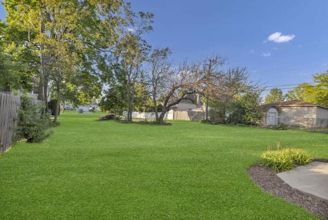 537 West Comstock Avenue Elmhurst IL 60126