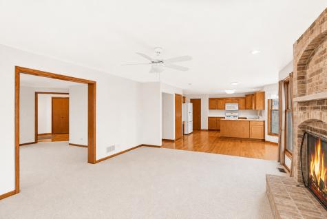 537 West Comstock Avenue Elmhurst IL 60126