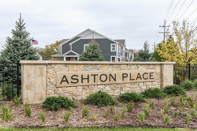 4275 Fiona Lane Lisle IL 60532