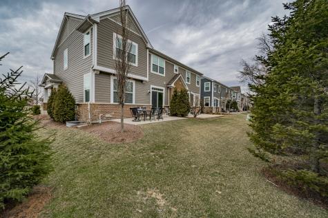 4275 Fiona Lane Lisle IL 60532