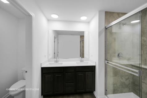 512 Wolverine Drive Aurora IL 60502
