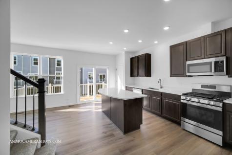 512 Wolverine Drive Aurora IL 60502