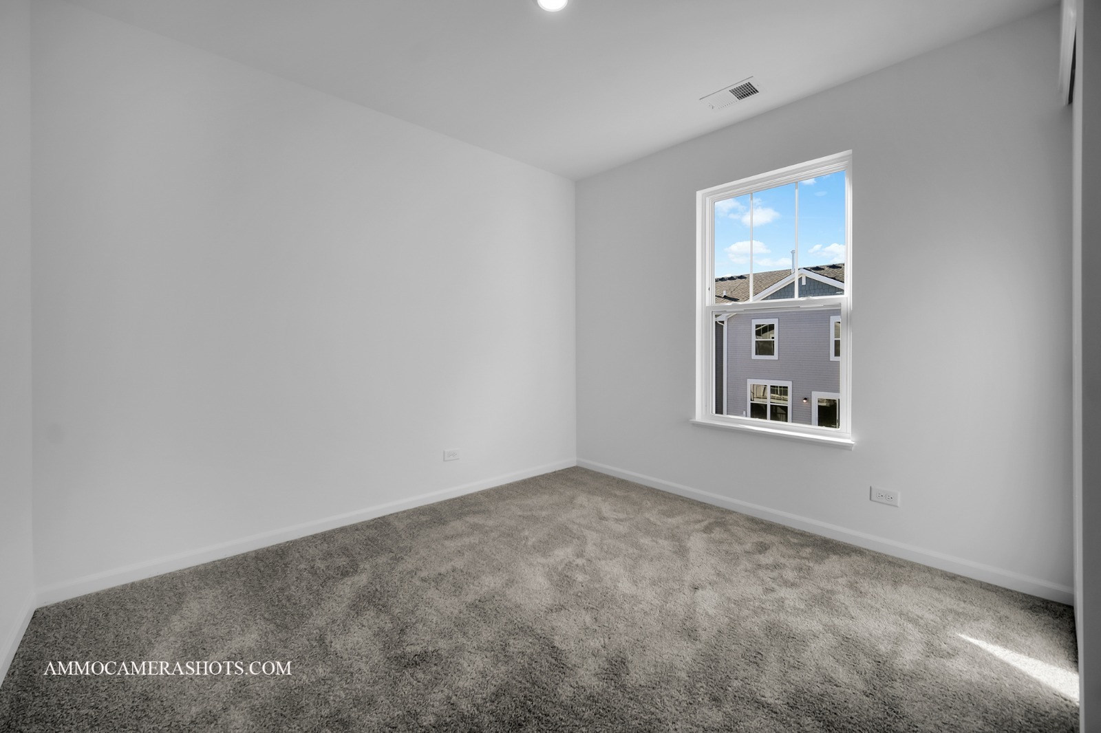 512 Wolverine Drive Aurora IL 60502