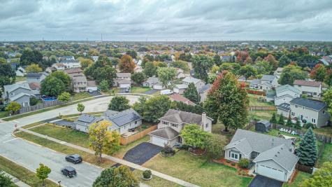2723 Emma Circle Aurora IL 60504