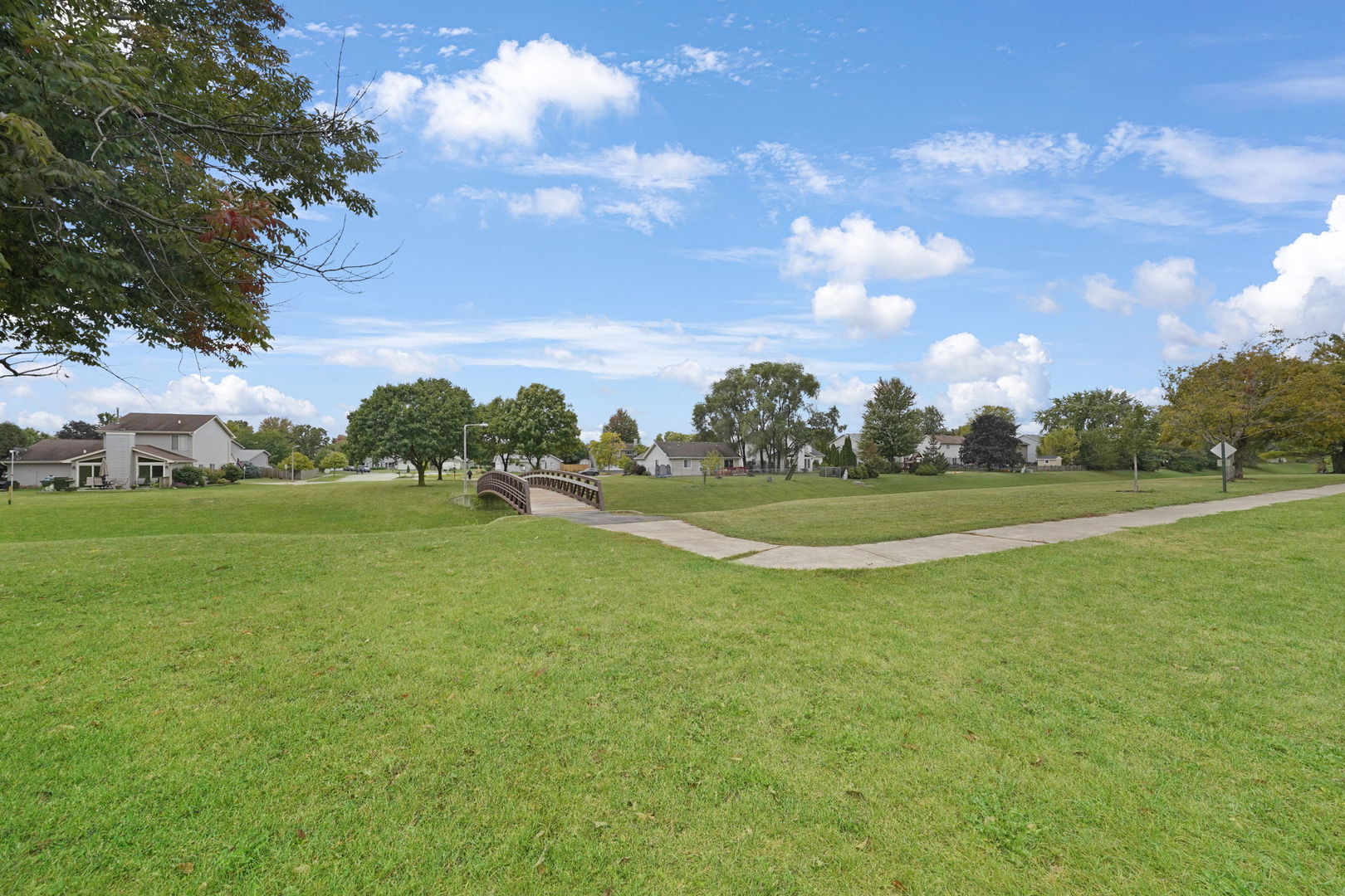 2723 Emma Circle Aurora IL 60504