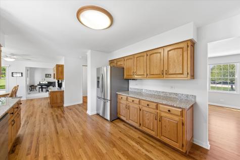36W793 Red Gate Court St. Charles IL 60175