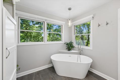 36W793 Red Gate Court St. Charles IL 60175