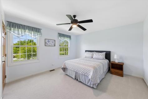 36W793 Red Gate Court St. Charles IL 60175