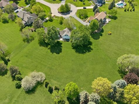 36W793 Red Gate Court St. Charles IL 60175