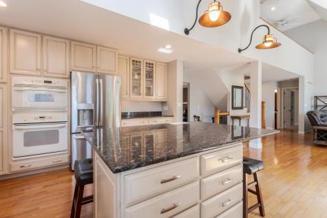 9 Red Stone Court Bloomington IL 61704