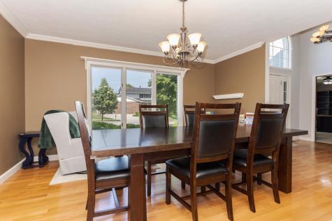 9 Red Stone Court Bloomington IL 61704