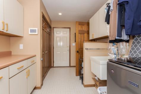 9 Red Stone Court Bloomington IL 61704