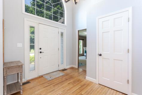 9 Red Stone Court Bloomington IL 61704
