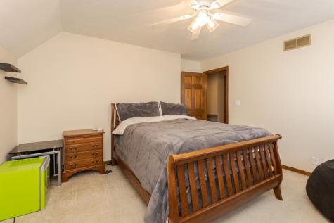 9 Red Stone Court Bloomington IL 61704