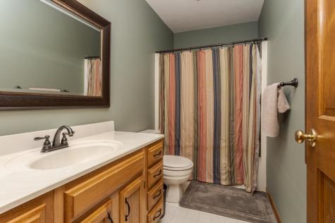 9 Red Stone Court Bloomington IL 61704