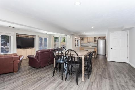 9 Red Stone Court Bloomington IL 61704