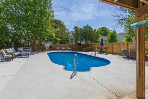 9 Red Stone Court Bloomington IL 61704