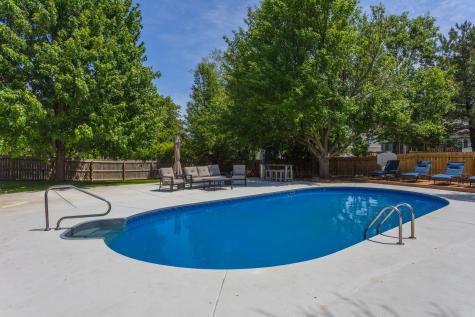 9 Red Stone Court Bloomington IL 61704