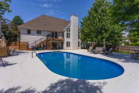 9 Red Stone Court Bloomington IL 61704