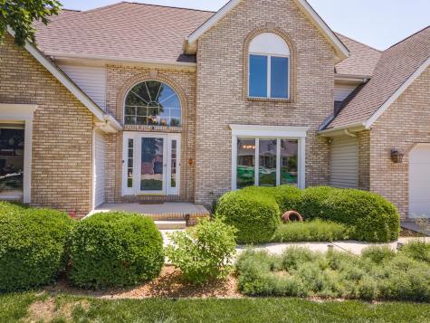 9 Red Stone Court Bloomington IL 61704