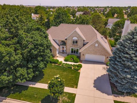 9 Red Stone Court Bloomington IL 61704