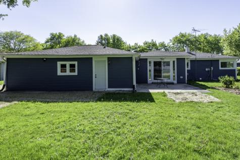 37155 North Shirley Drive Gurnee IL 60031