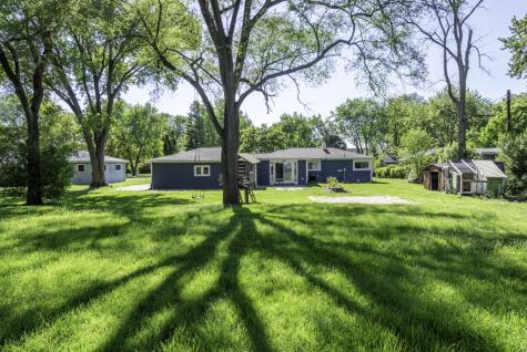 37155 North Shirley Drive Gurnee IL 60031