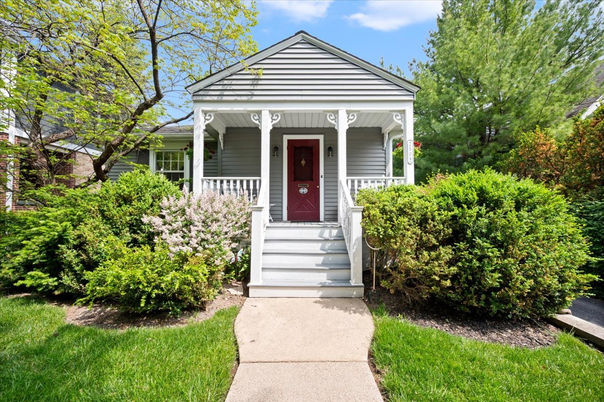 2509 Thayer Street Evanston IL 60201