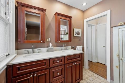 2509 Thayer Street Evanston IL 60201