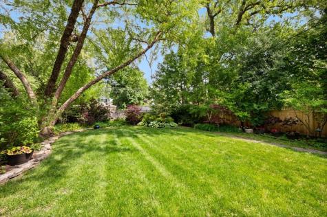 2509 Thayer Street Evanston IL 60201