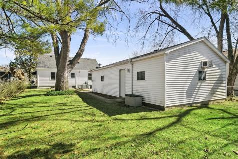 142 South Fremont Street Palatine IL 60067