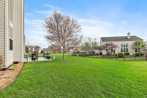 4077 Stratford Lane Carpentersville IL 60110