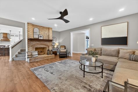 37W530 Grey Barn Road St. Charles IL 60175