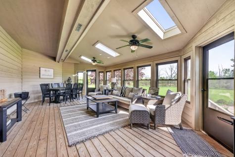 37W530 Grey Barn Road St. Charles IL 60175