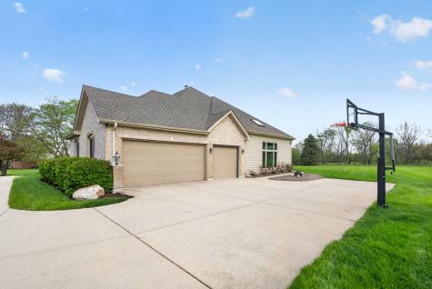 37W530 Grey Barn Road St. Charles IL 60175