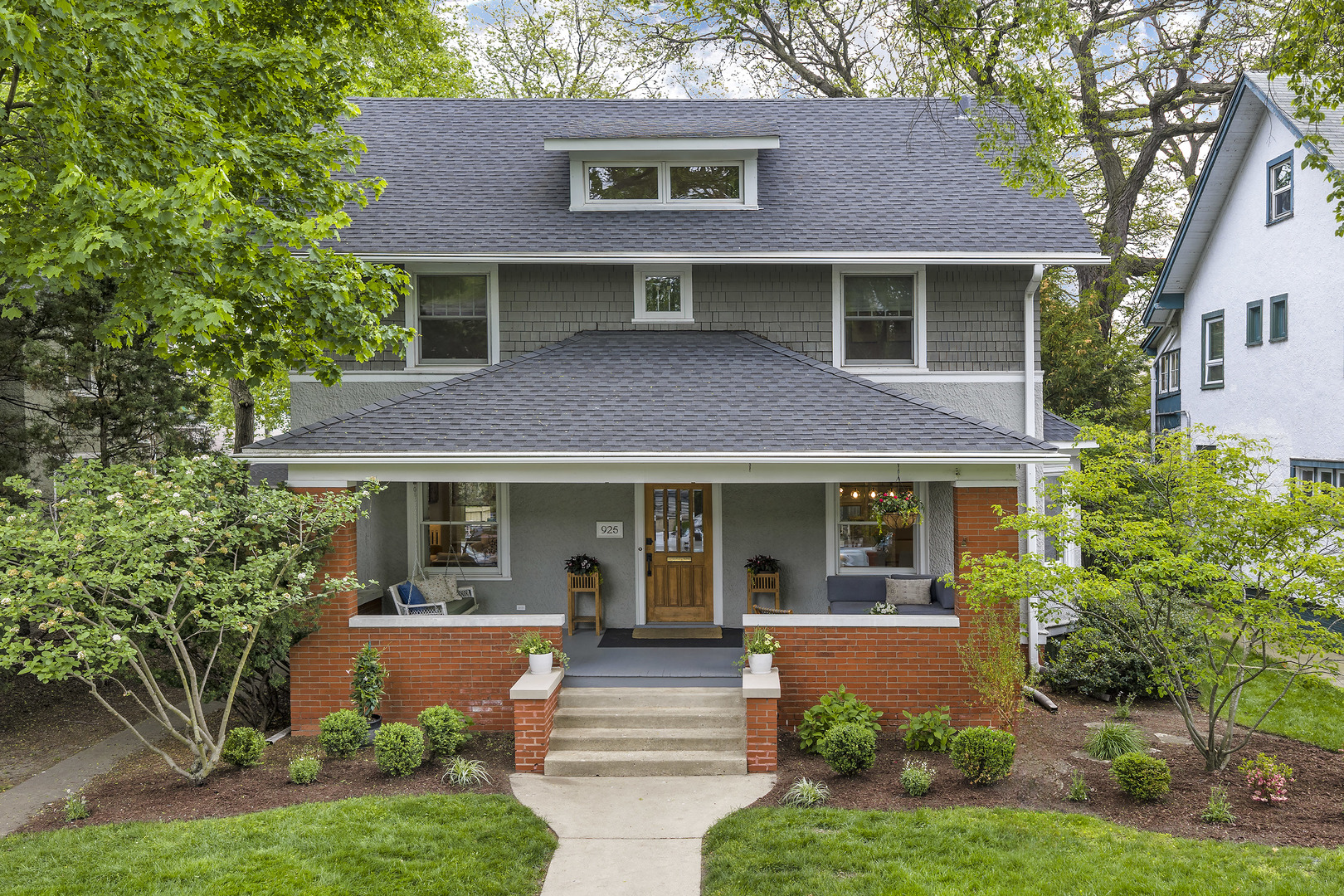 925 Elmwood Avenue Evanston IL 60202