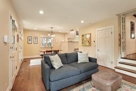 925 Elmwood Avenue Evanston IL 60202